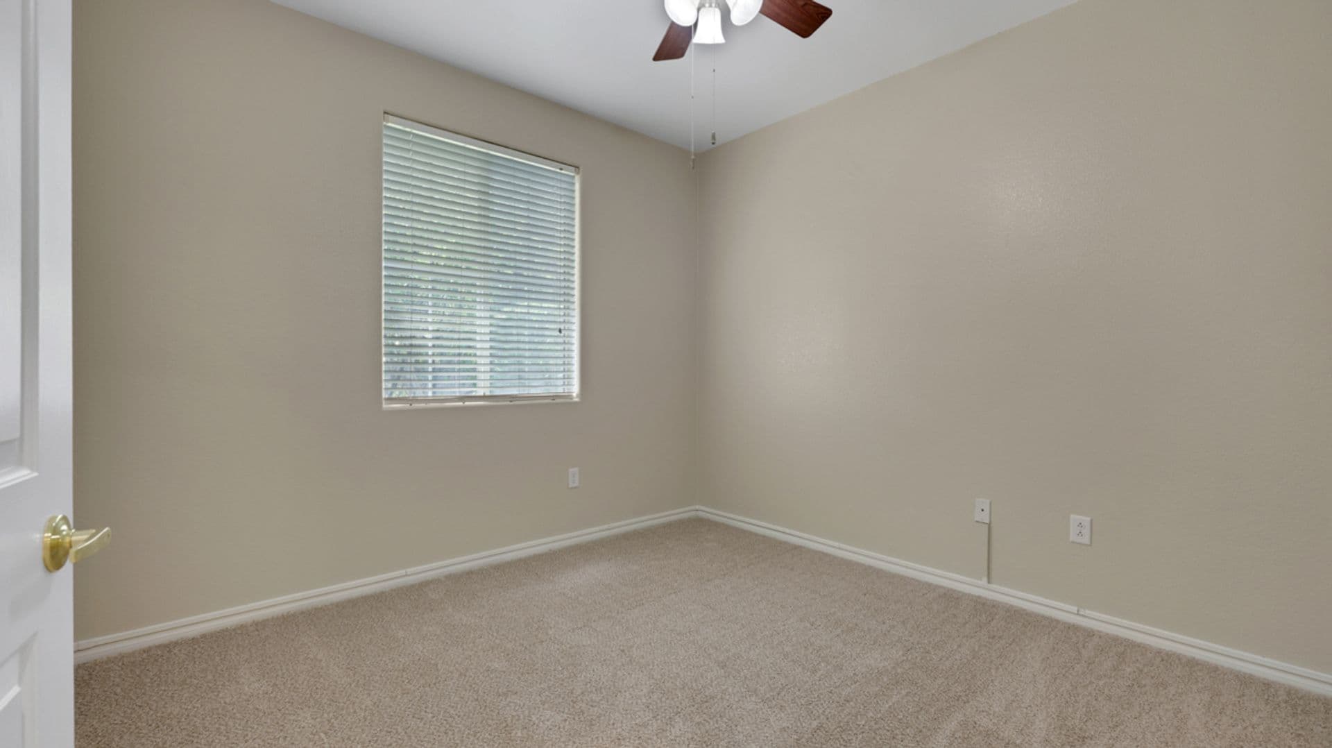 Las Vegas House: 3925 Palm Beach #201
