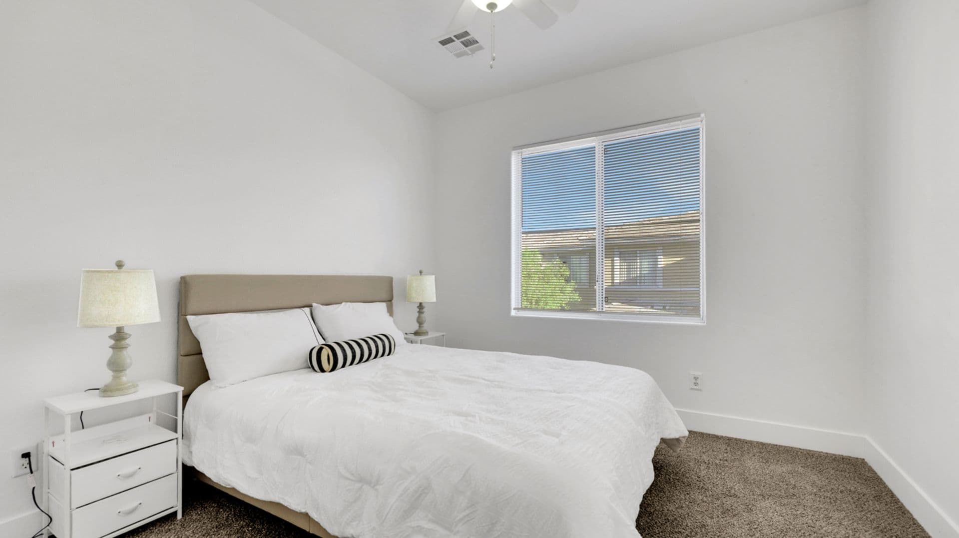 Las Vegas House: 721 Peachy Canyon #201