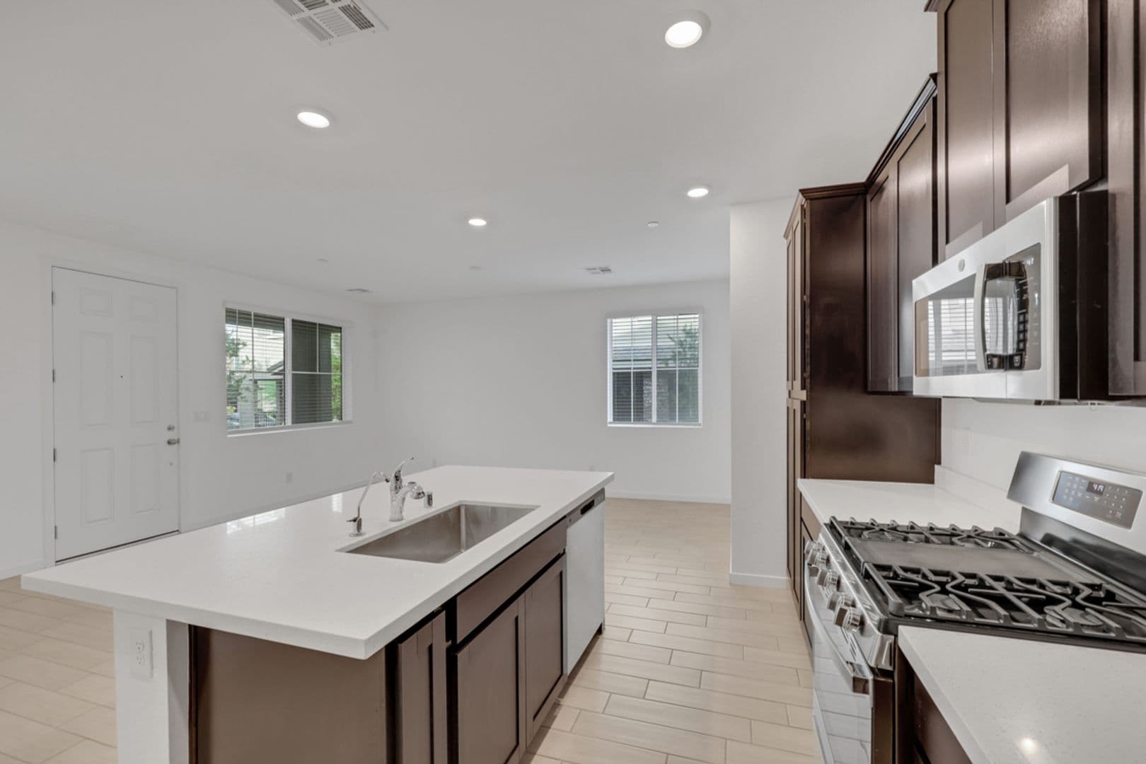 Las Vegas House: 5730 Sky Pointe Dr #169