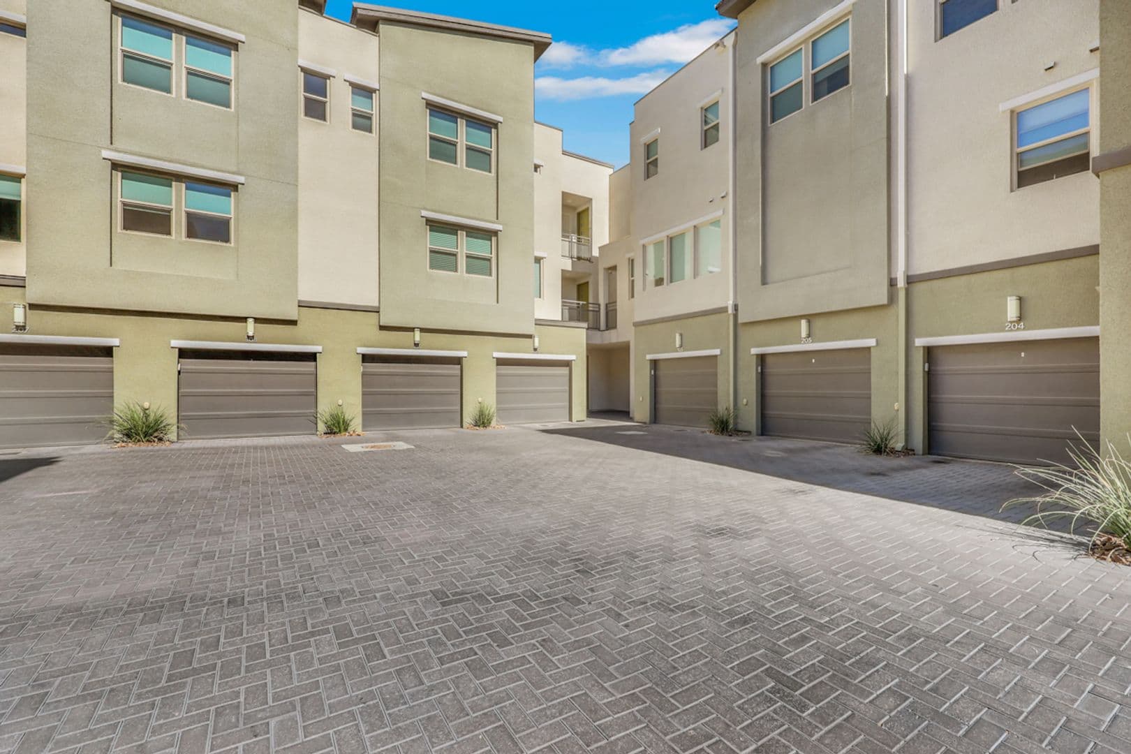 Las Vegas House: 11258 Essence Point #206