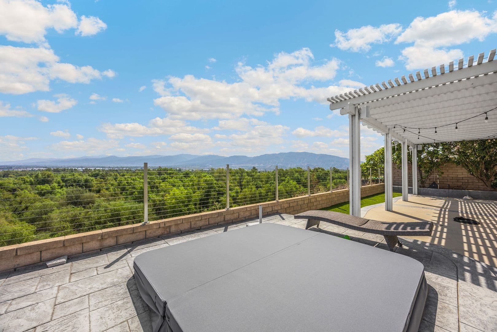 Corona House: 934 Big Spring Ct.