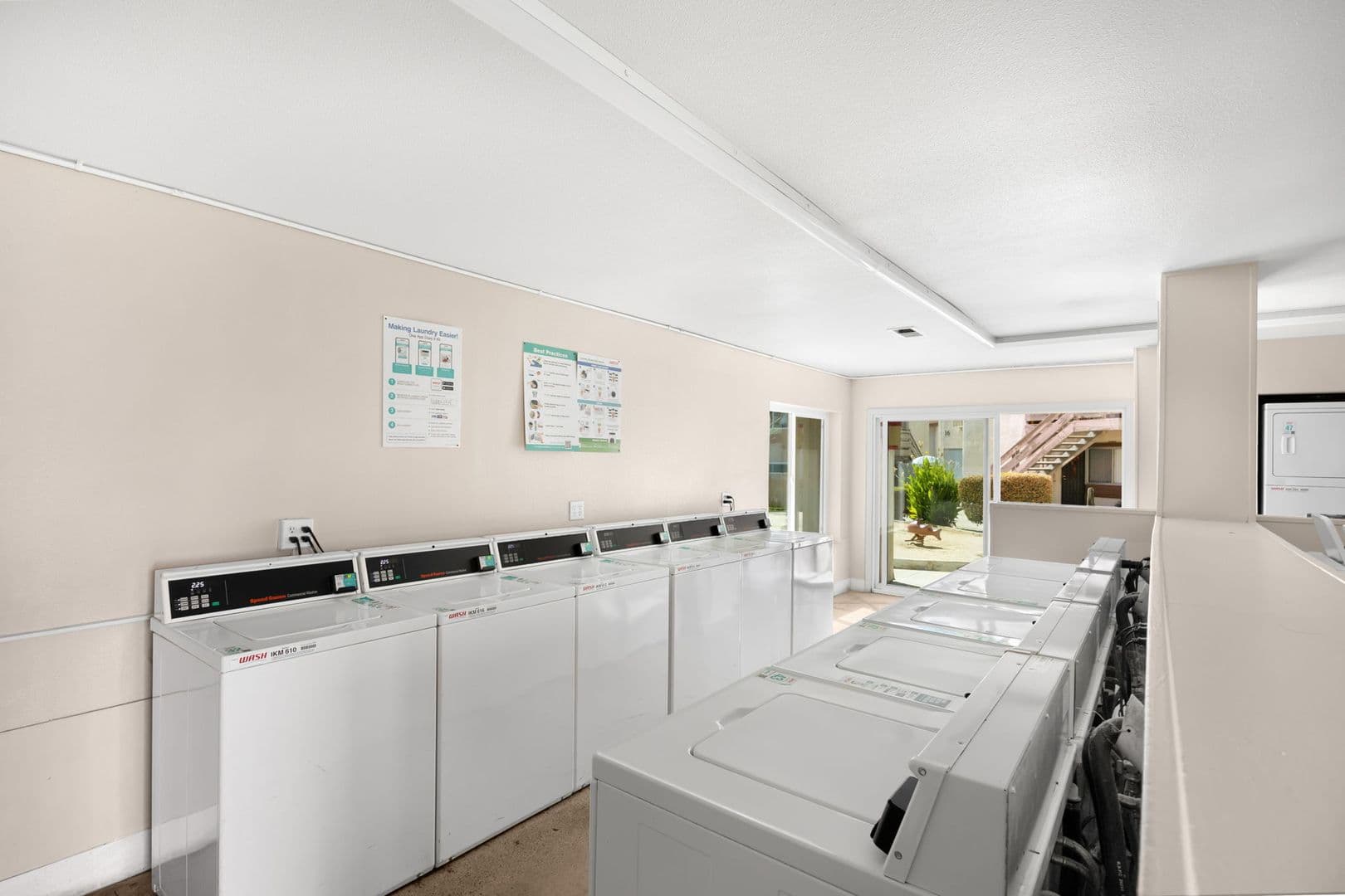 Placentia Condo: 212 S. Kraemer Blvd #2114