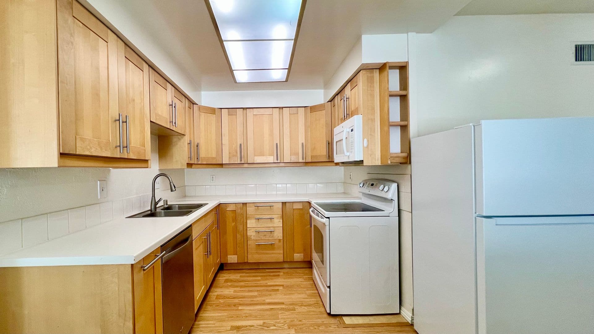Claremont Apartment: 631 N Harvard Ave.
