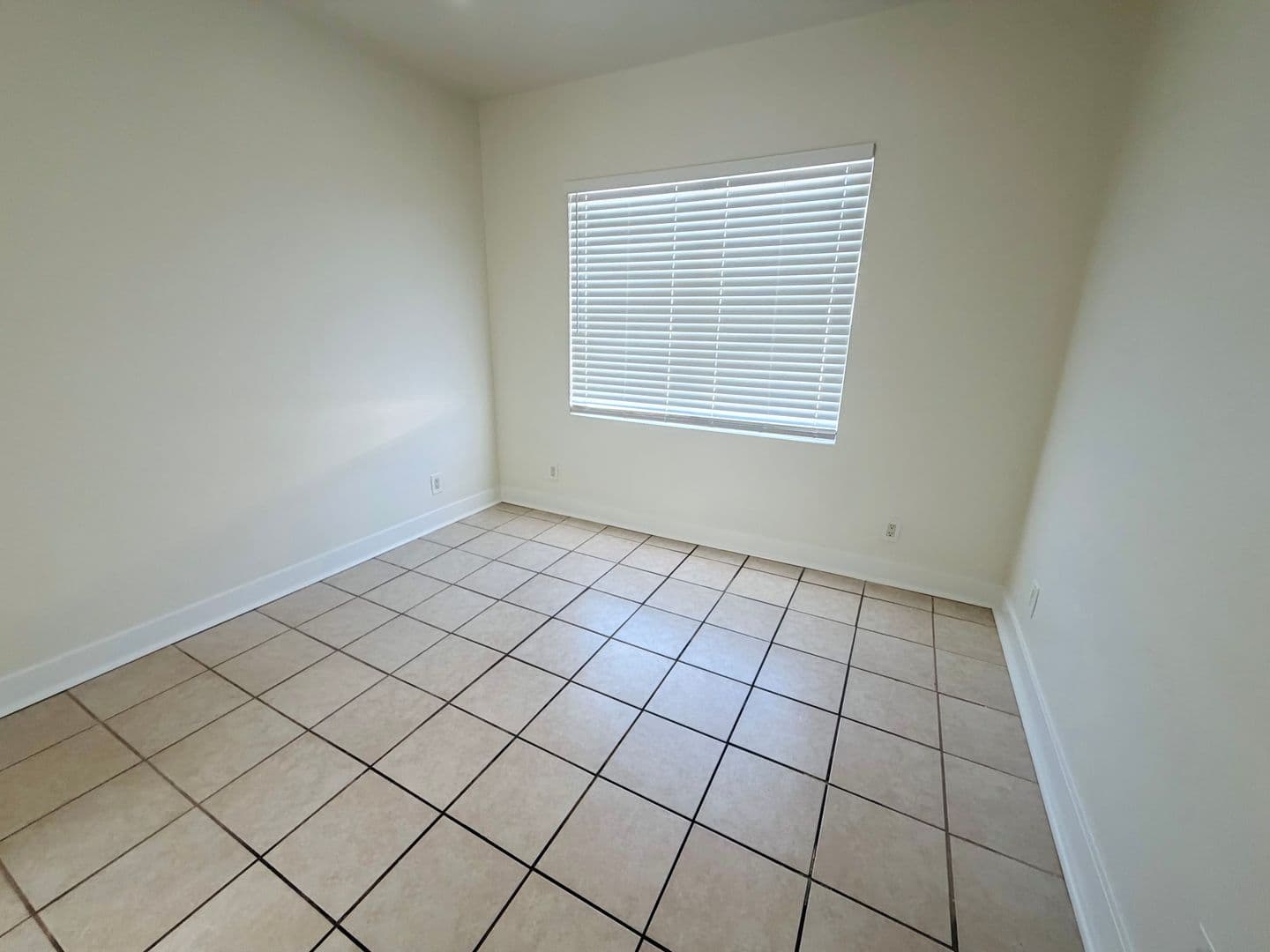 Montebello Apartment: 1233 Spruce St.
