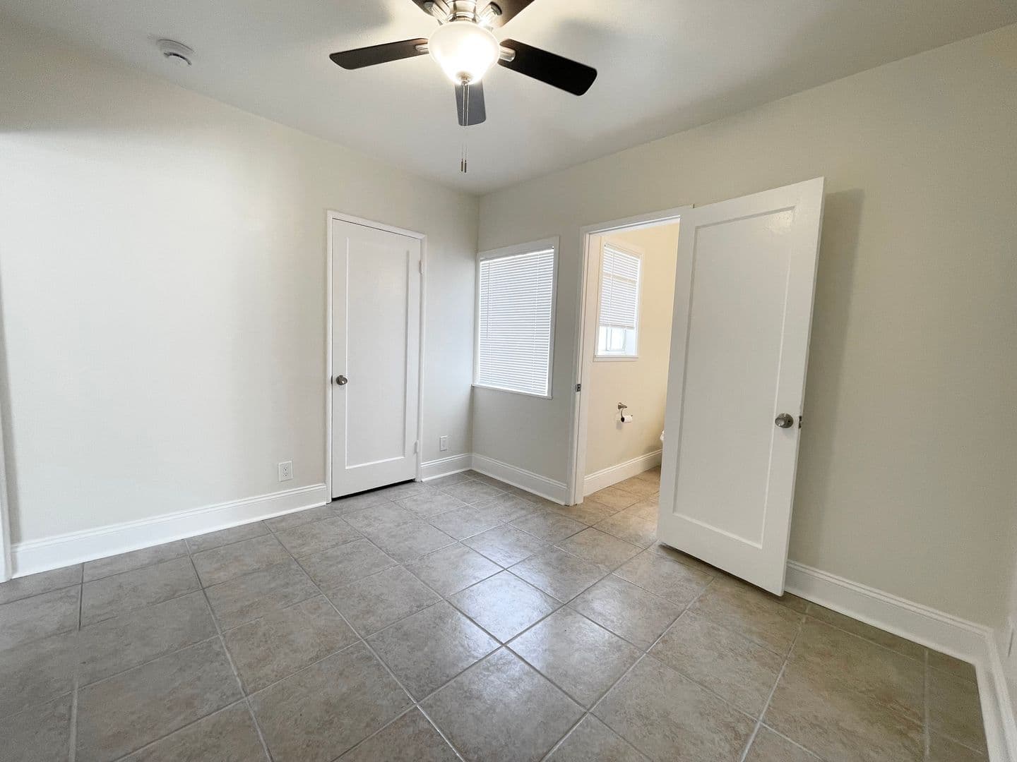 Chino Apartment: 9th St.