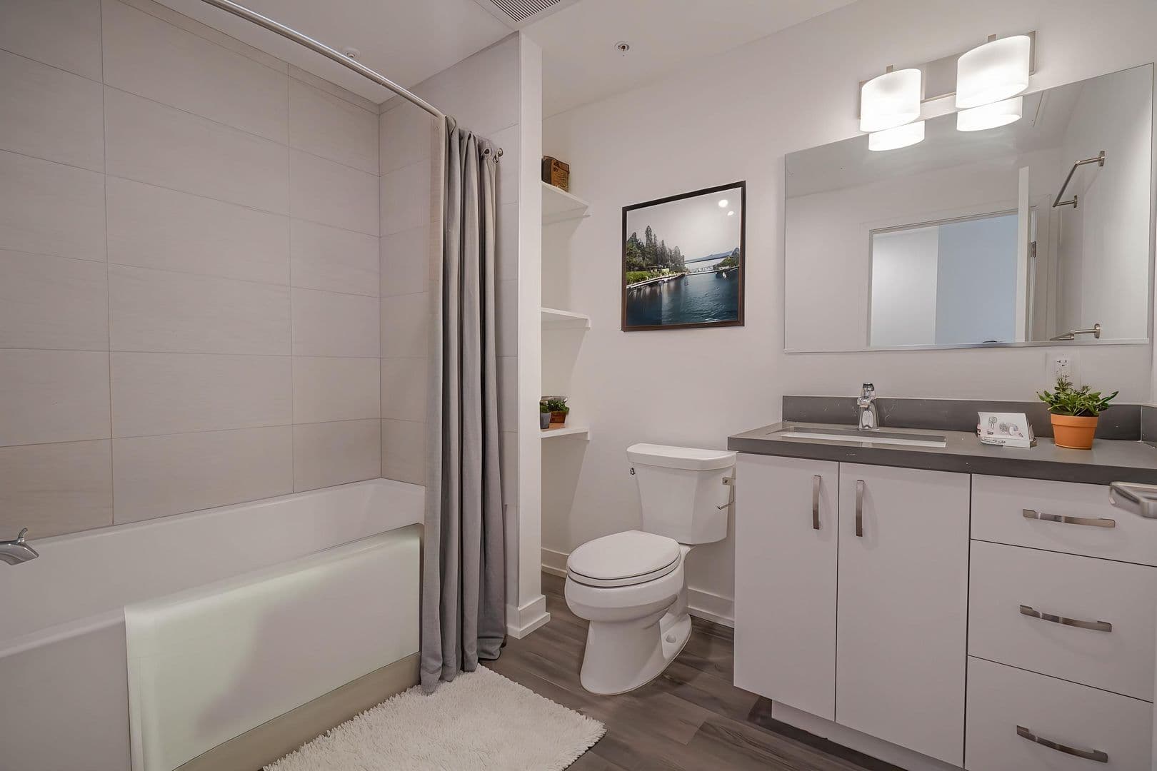 Valencia Apartment: 26701 McBean Parkway