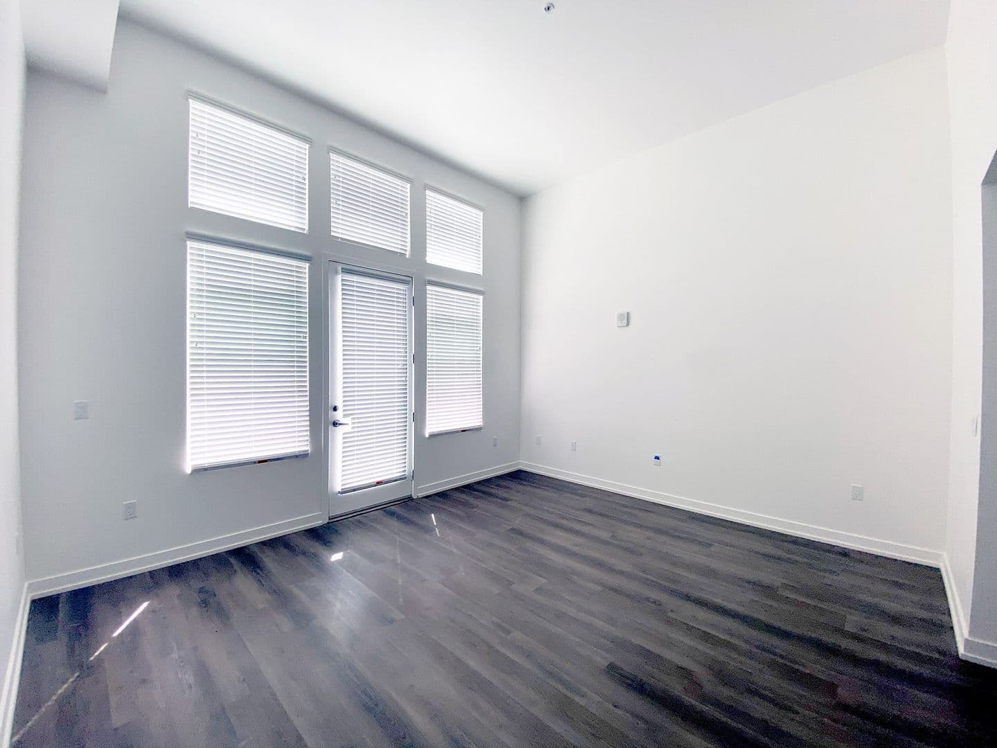Valencia Apartment: 26701 McBean Parkway