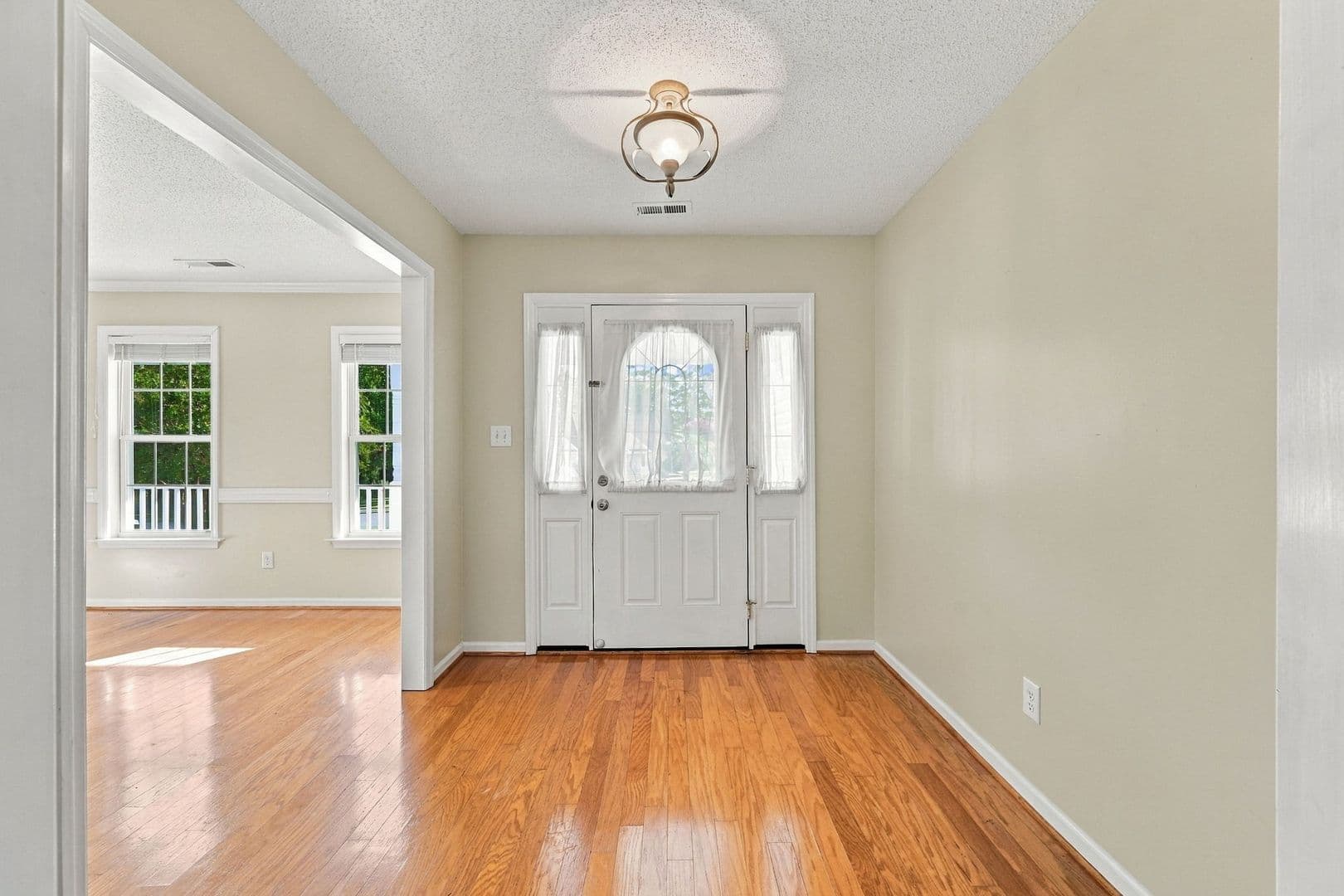 Swansboro House: 337 Foster Creek Road