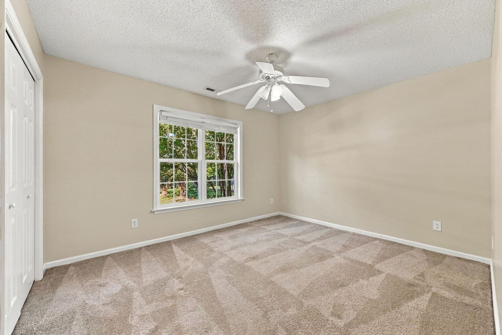 Swansboro House: 337 Foster Creek Road