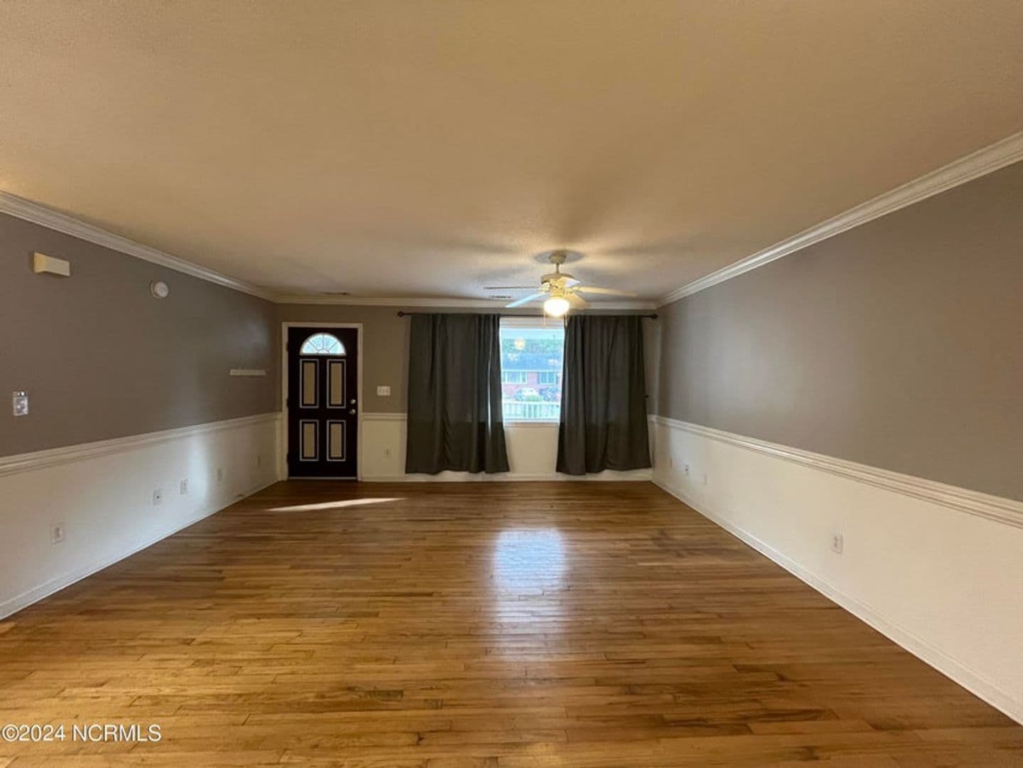 Jacksonville House: 306 Cole Drive