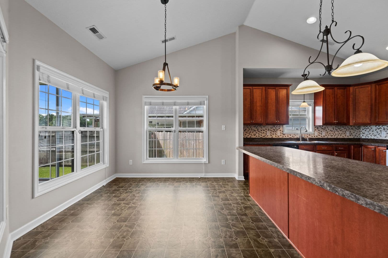 Jacksonville House: 115 Ravenscroft Way