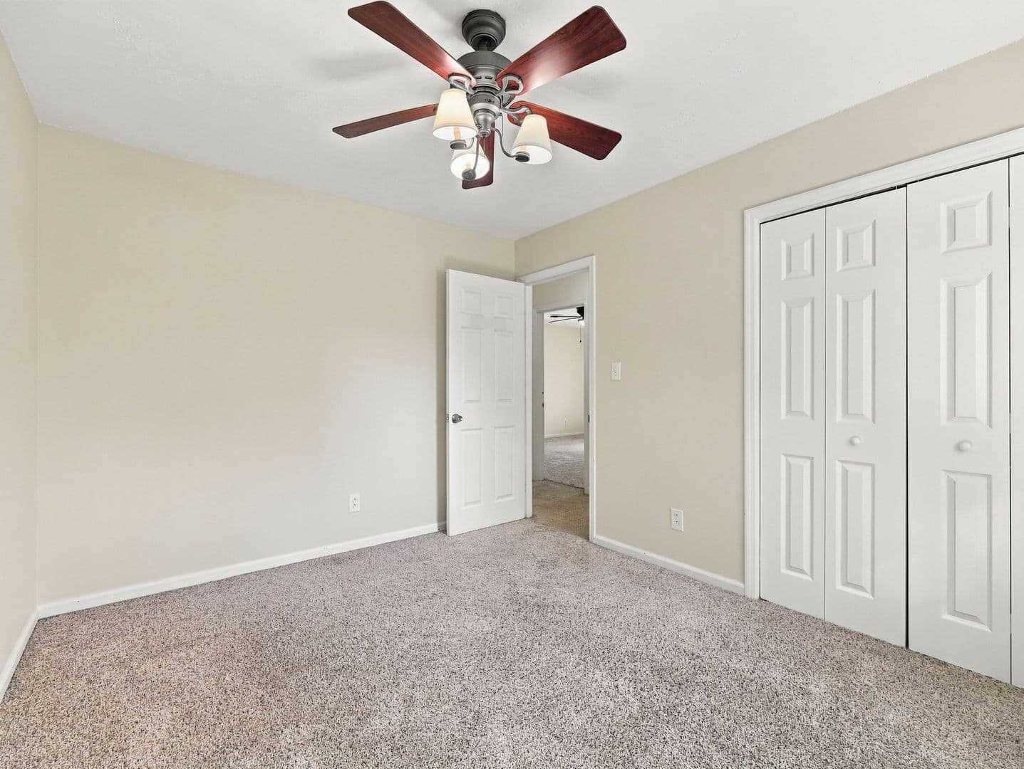 Jacksonville House: 123 Robinhood Drive