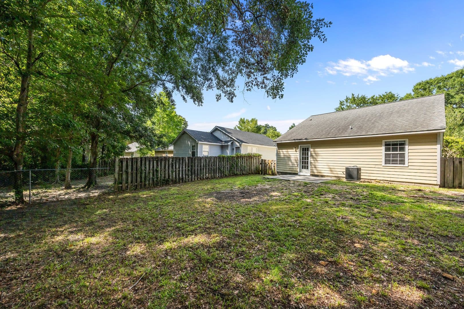 Jacksonville House: 614 S Hampton Drive