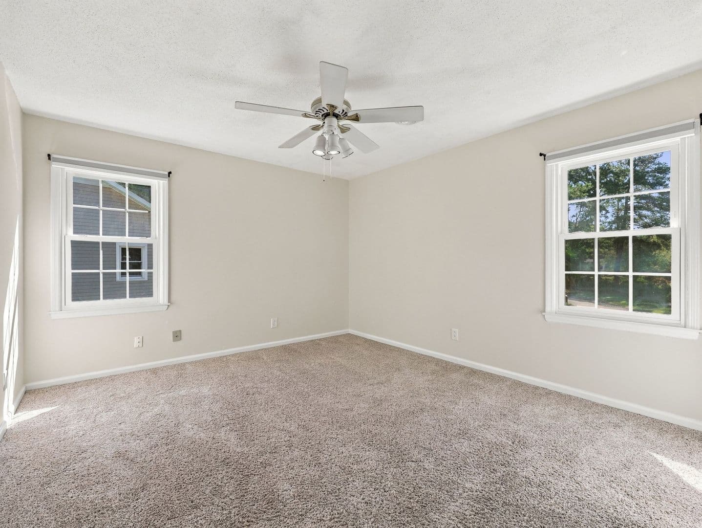 Jacksonville House: 123 Robinhood Drive