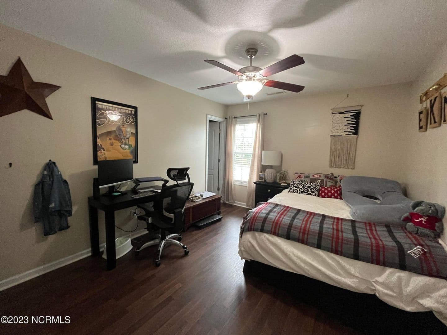 Jacksonville House: 201 Glen Cannon Drive