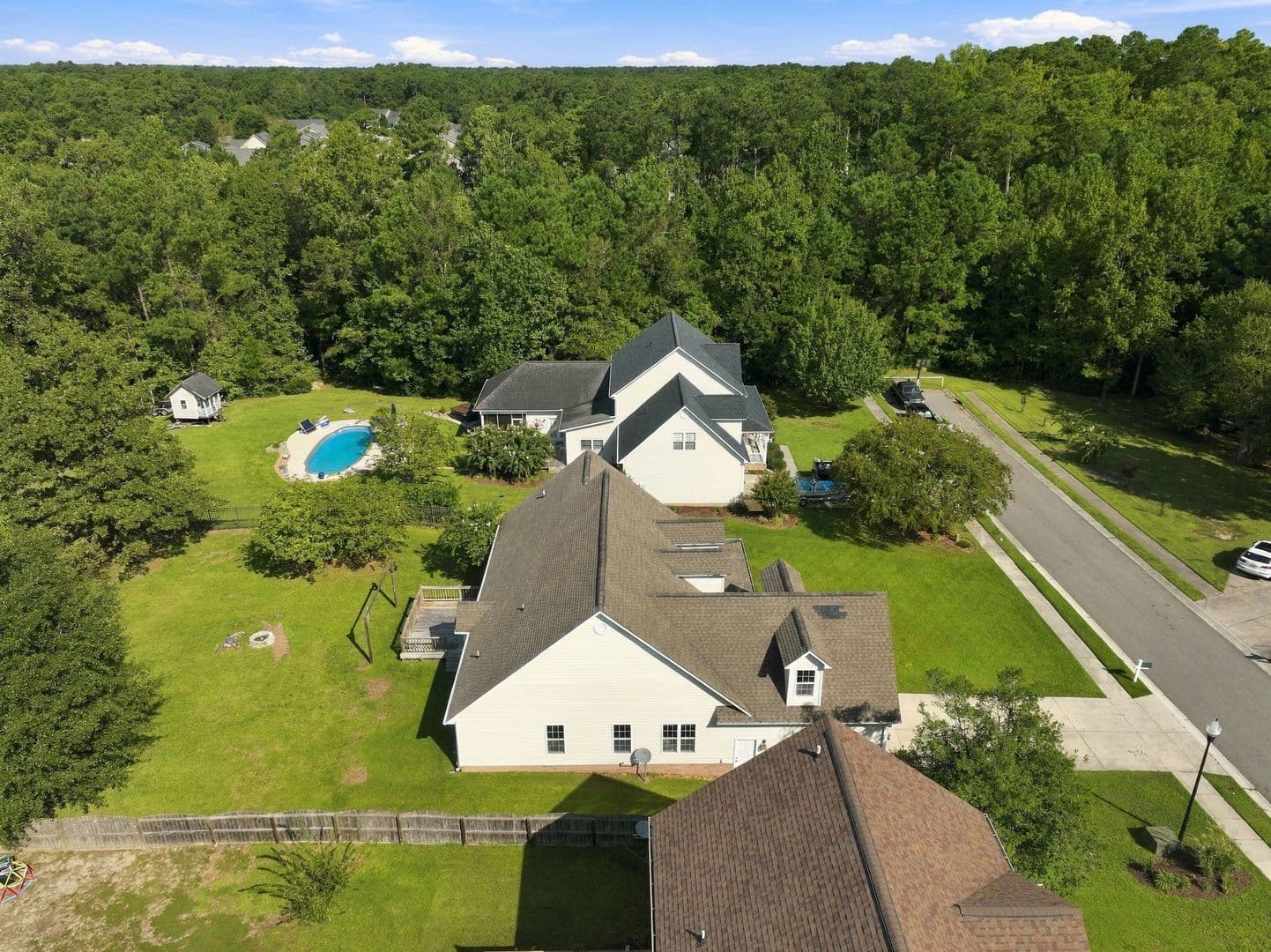 Swansboro House: 337 Foster Creek Road