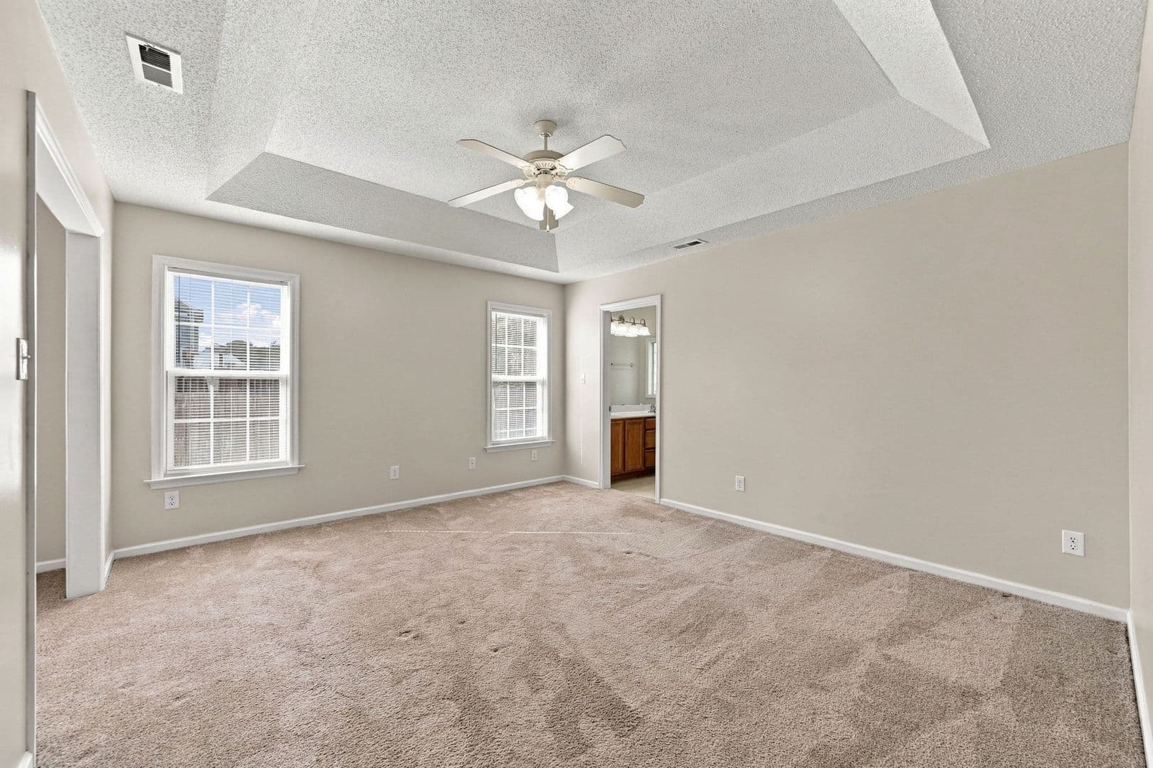 Swansboro House: 337 Foster Creek Road