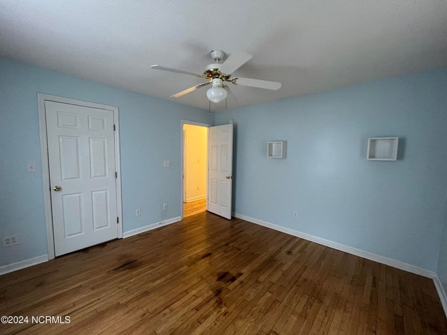 Jacksonville House: 306 Cole Drive