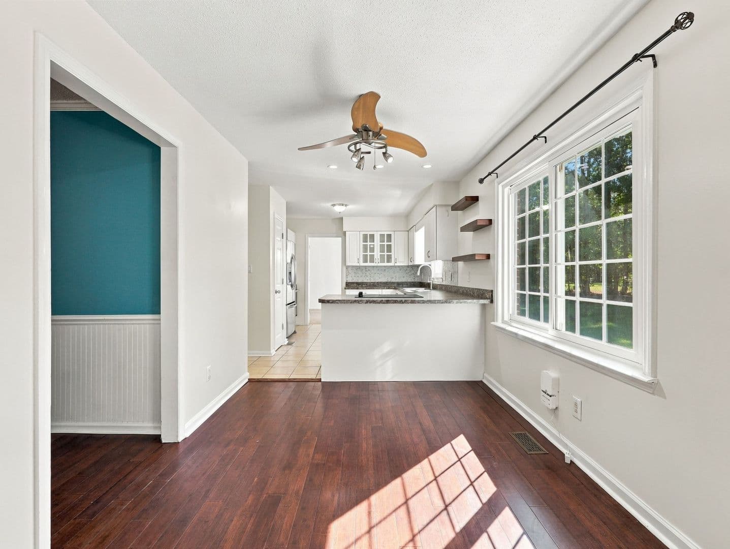 Jacksonville House: 123 Robinhood Drive