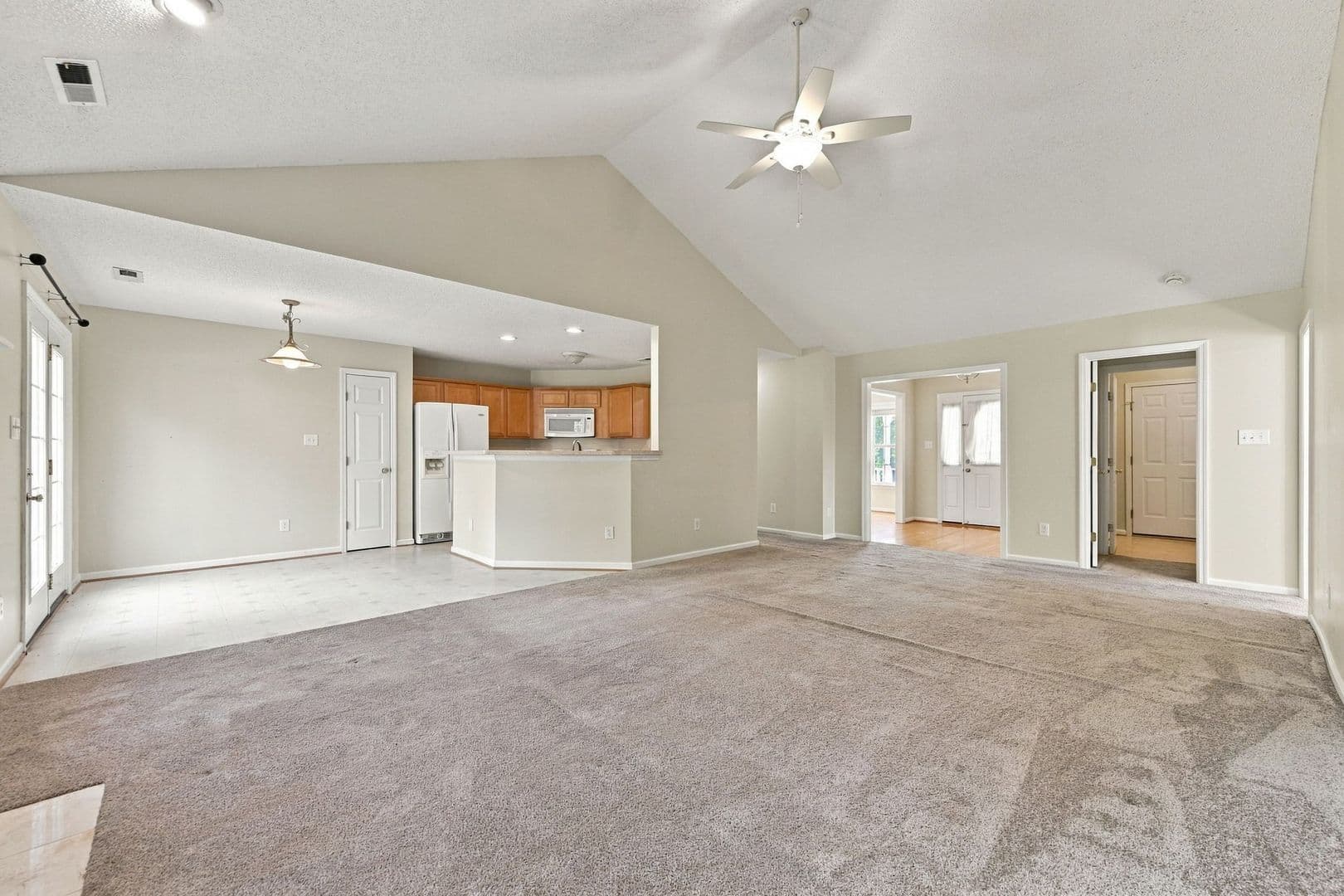 Swansboro House: 337 Foster Creek Road
