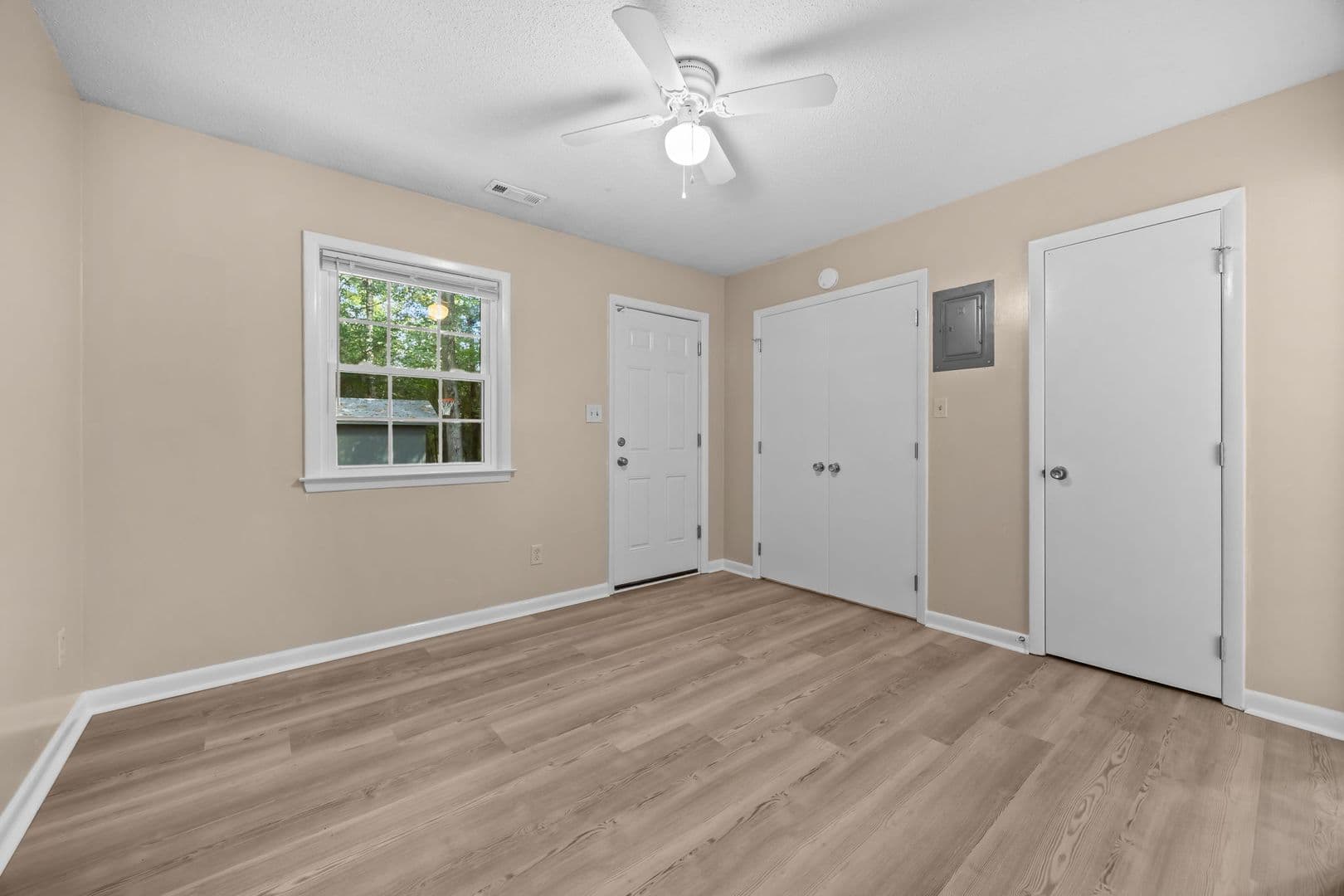 Jacksonville Apartment: 1190 Gould Road