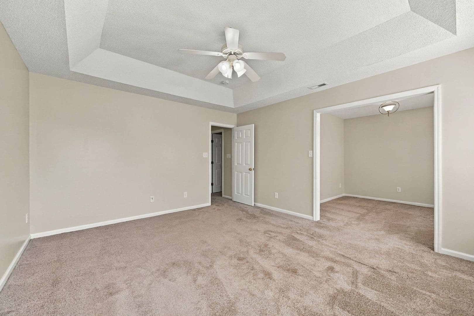 Swansboro House: 337 Foster Creek Road