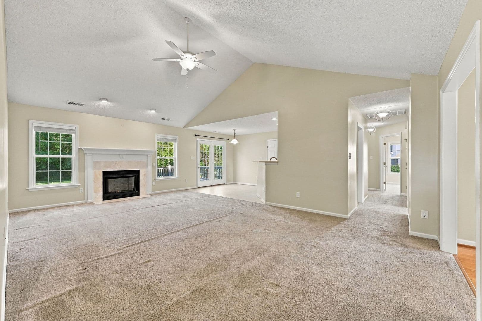 Swansboro House: 337 Foster Creek Road