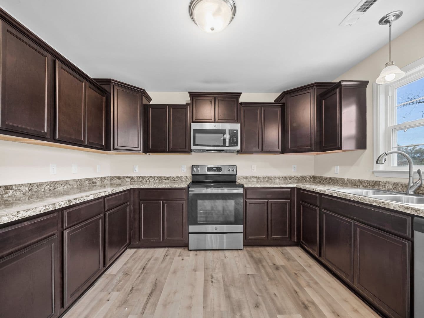 Richlands House: 418 Duster Lane