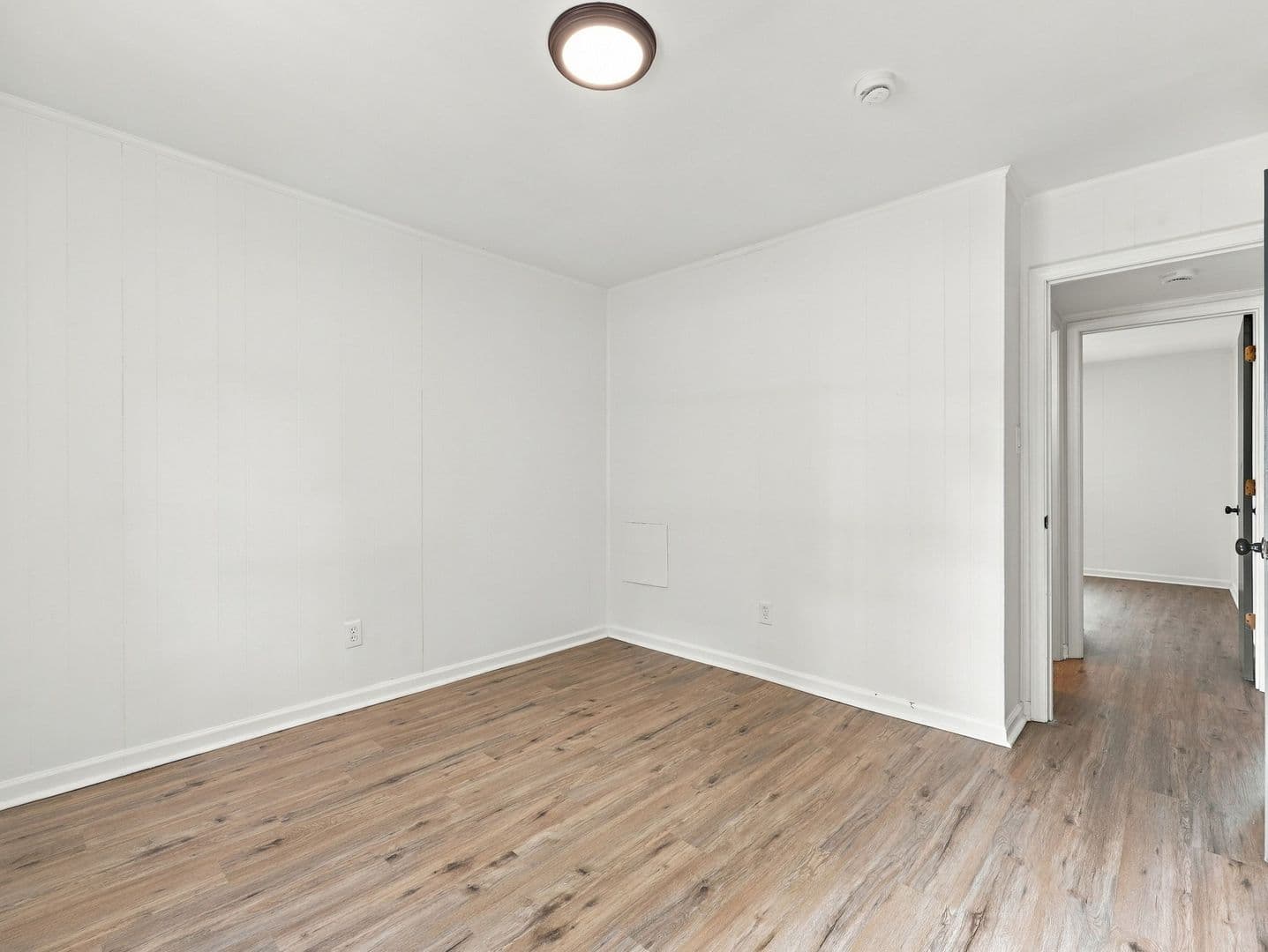 Jacksonville House: 100 Ravenwood Apt B