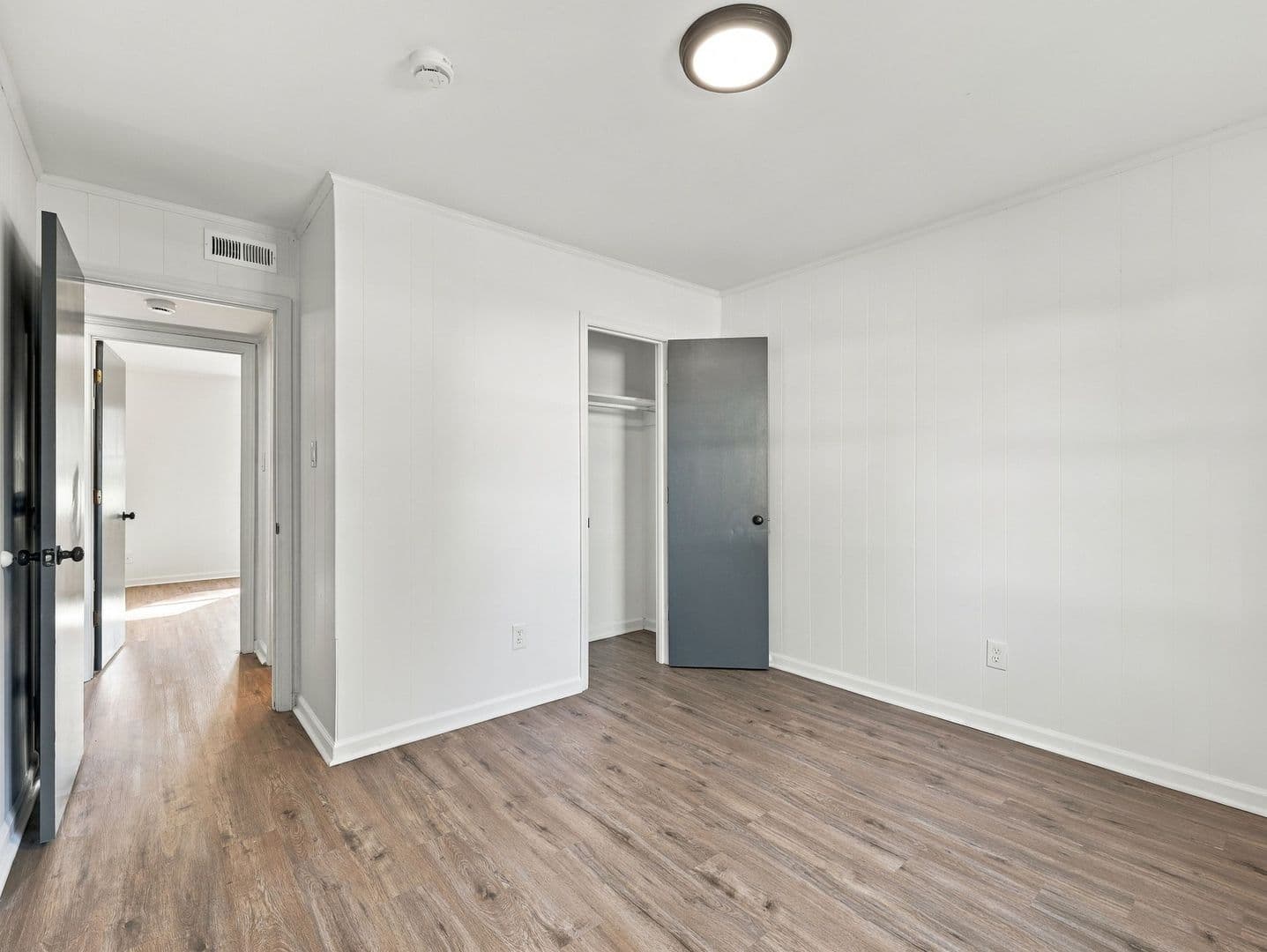 Jacksonville House: 100 Ravenwood Apt B