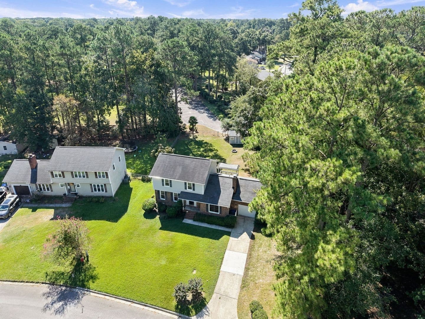 Jacksonville House: 123 Robinhood Drive