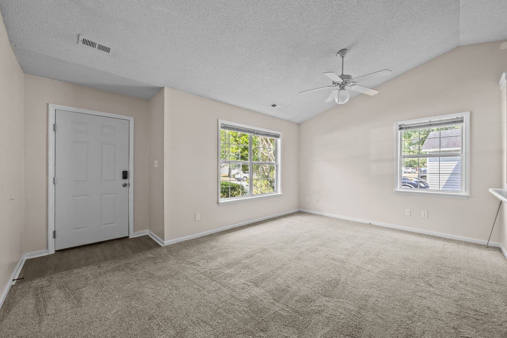 Jacksonville House: 614 S Hampton Drive