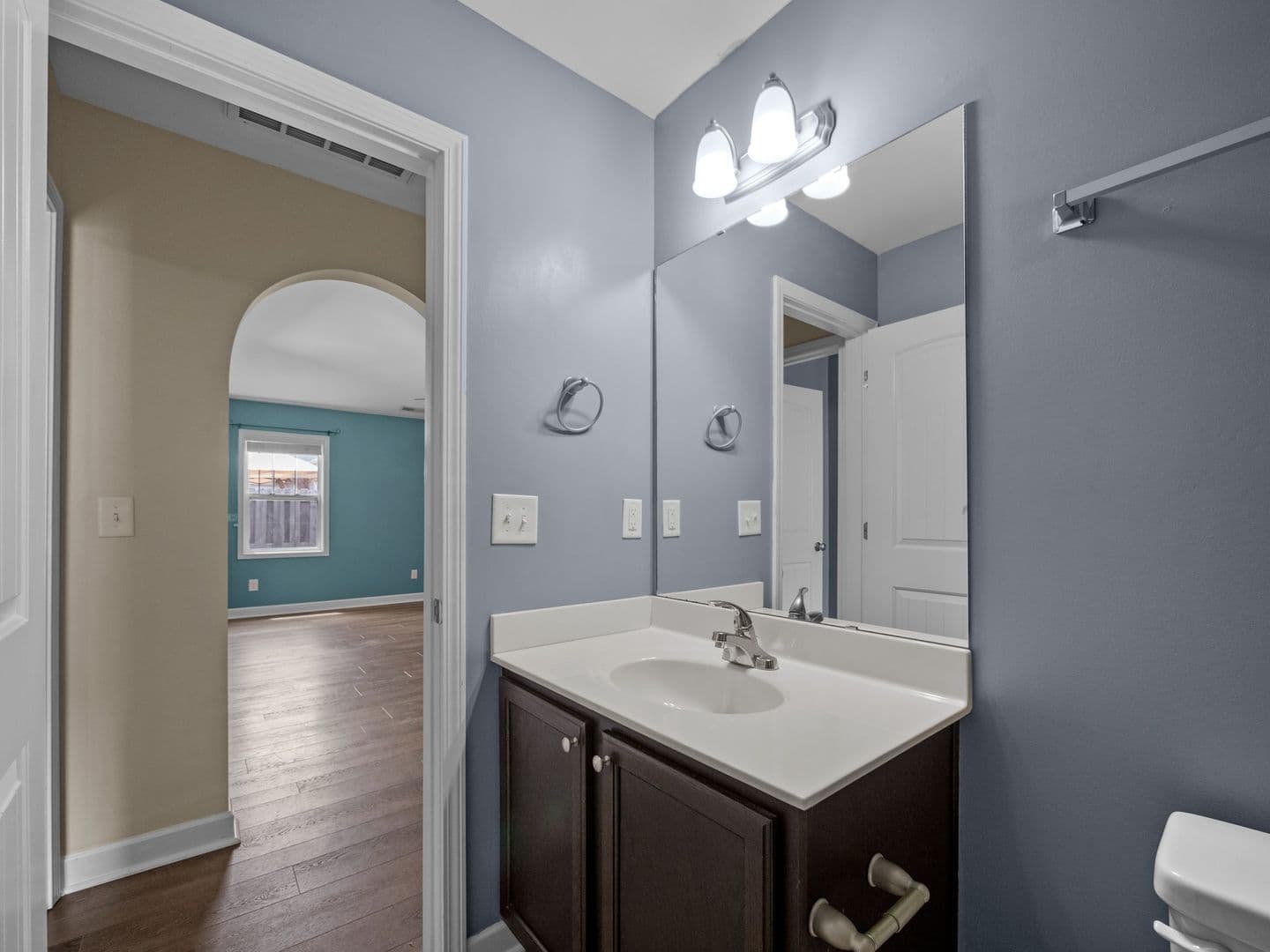 Holly Ridge House: 420 Salvo Court
