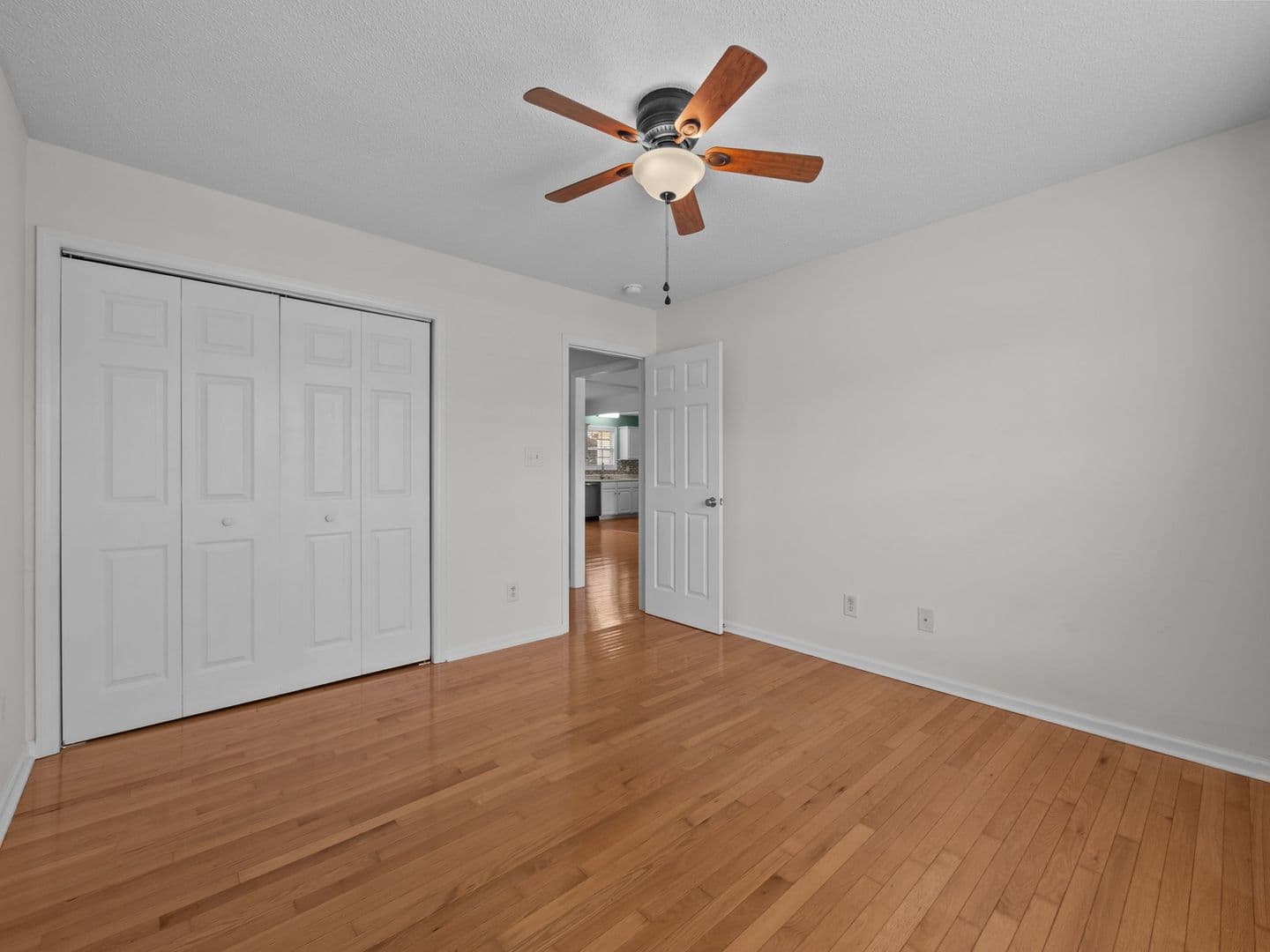 Swansboro House: 305 Appaloosa Court