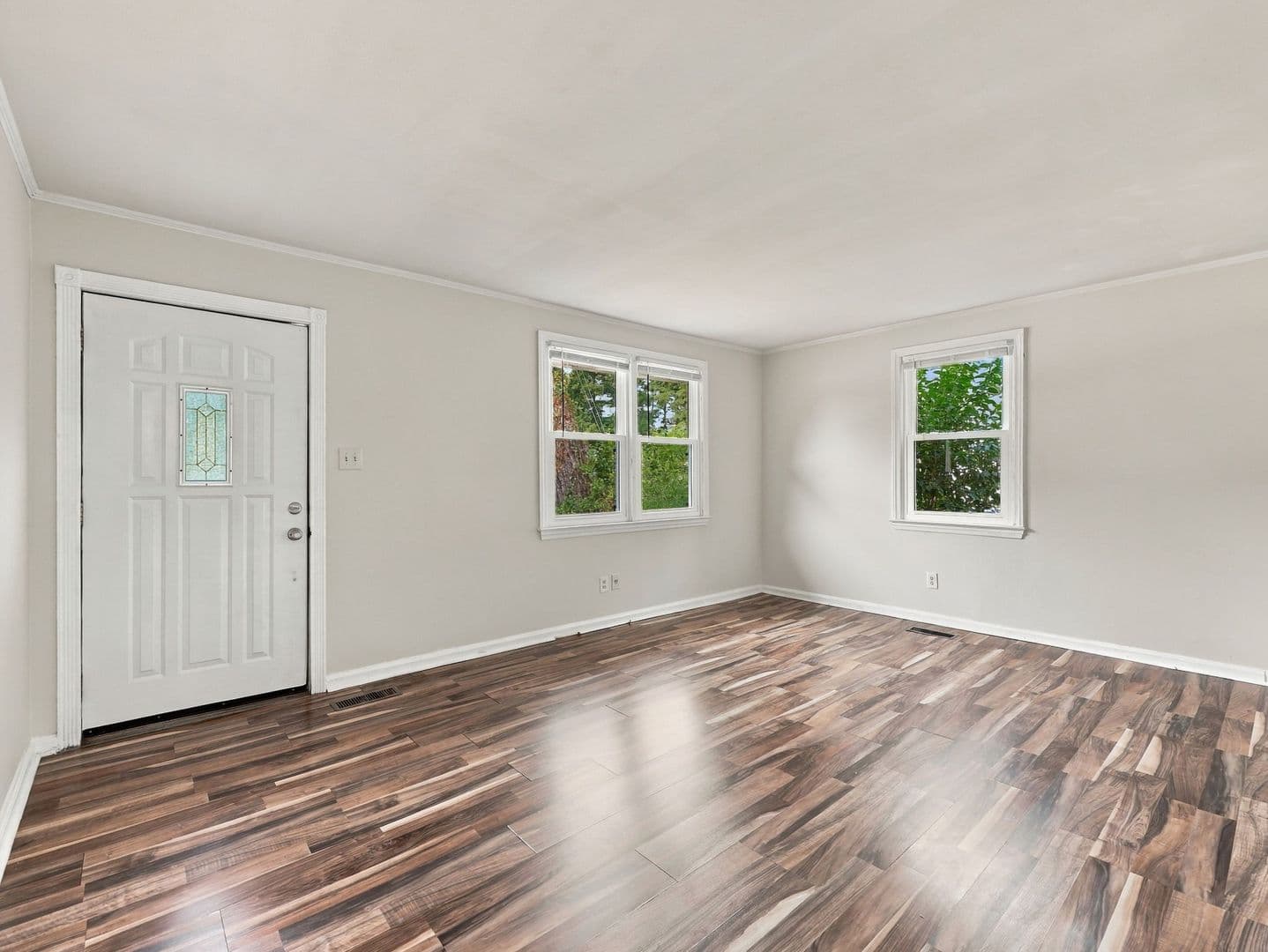 Jacksonville House: 519 New River Dr