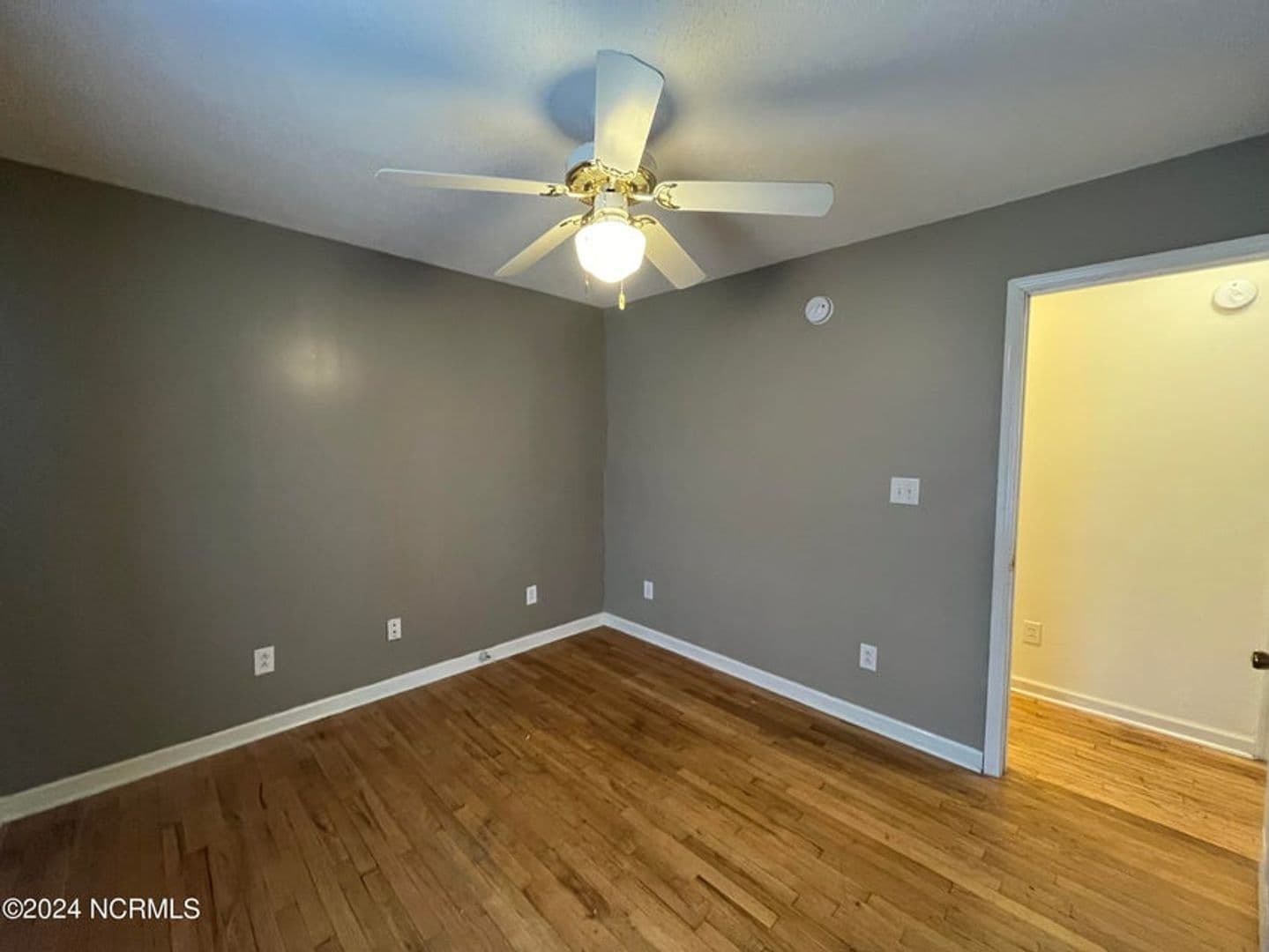 Jacksonville House: 306 Cole Drive