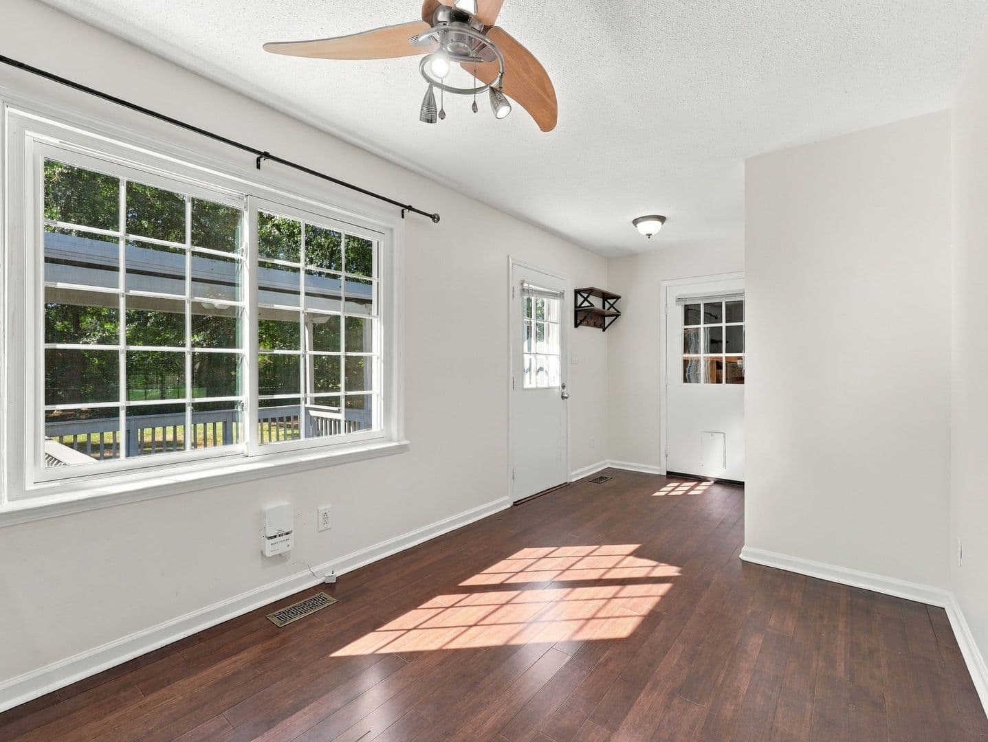 Jacksonville House: 123 Robinhood Drive