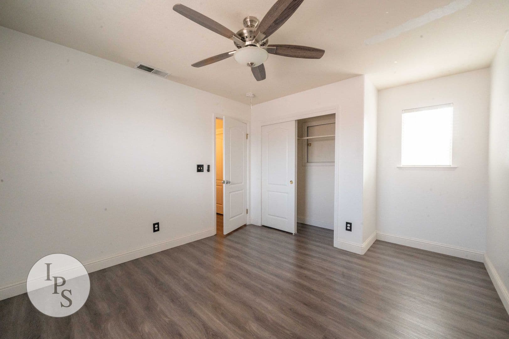 Clovis House: 3676 Baron Ave