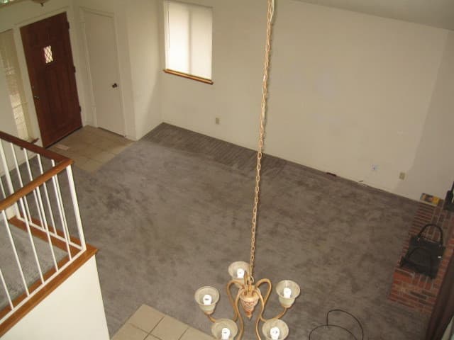 Fresno House: 1174 E. Goshen Ave.