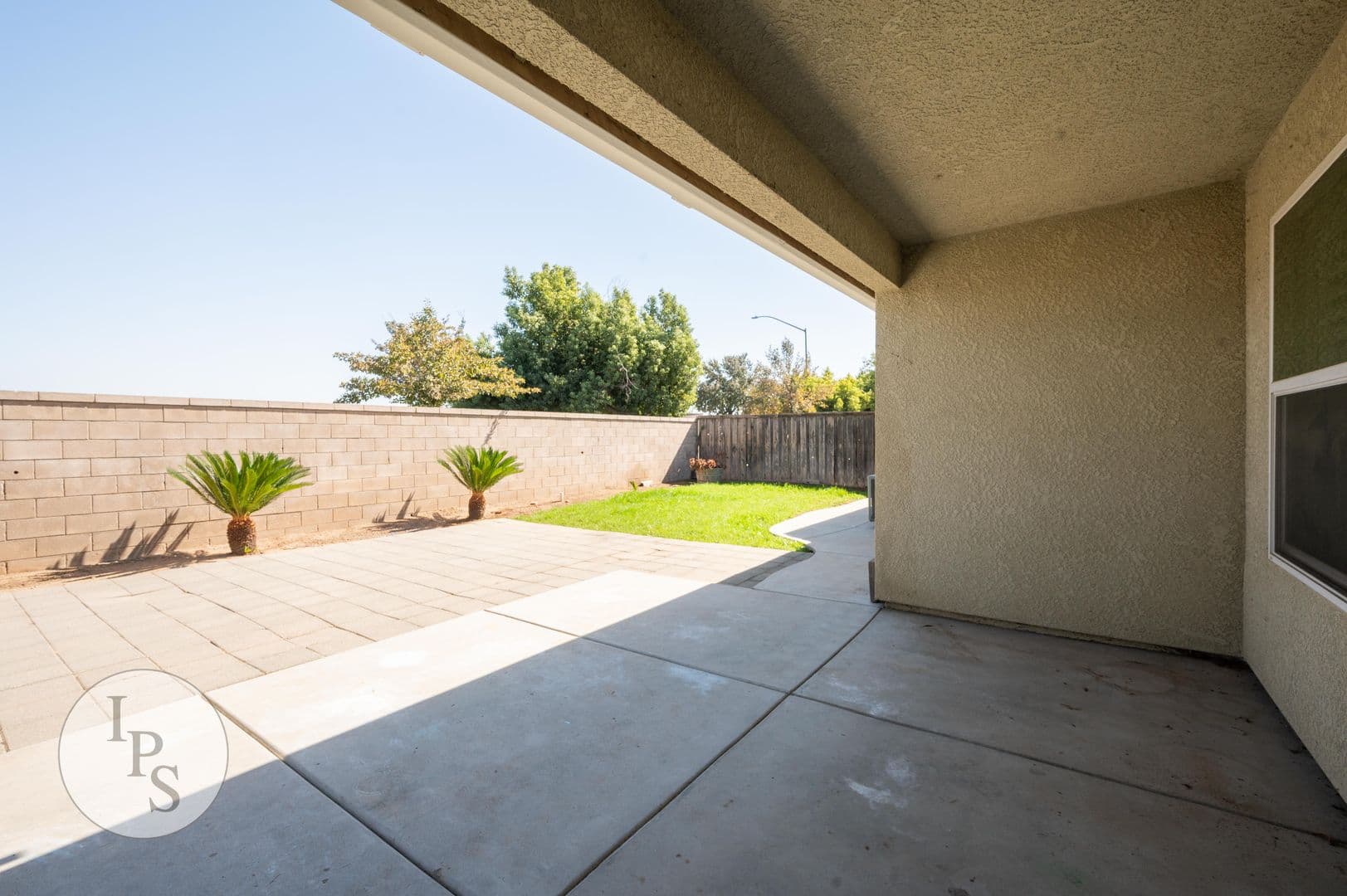 Fresno House: 5450 N Maruyama Ave