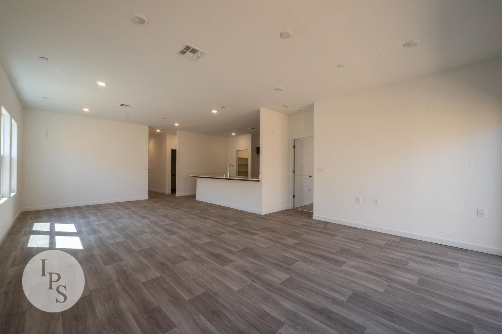 Fresno House: 2838 N Noah Ln