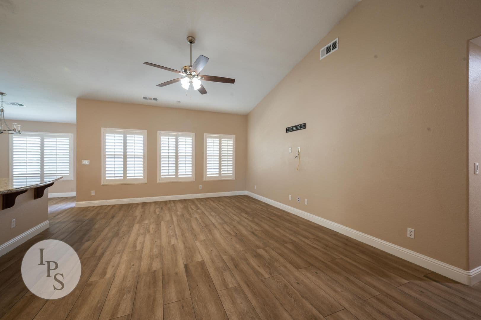 Fresno House: 5450 N Maruyama Ave