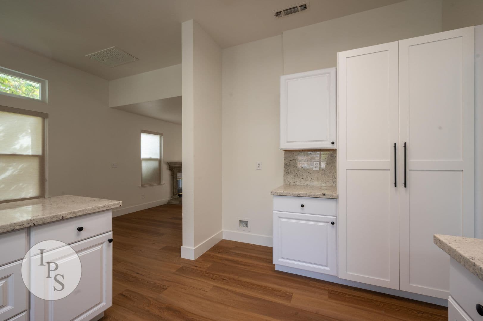 Fresno House: 10474 N Camarillo Dr