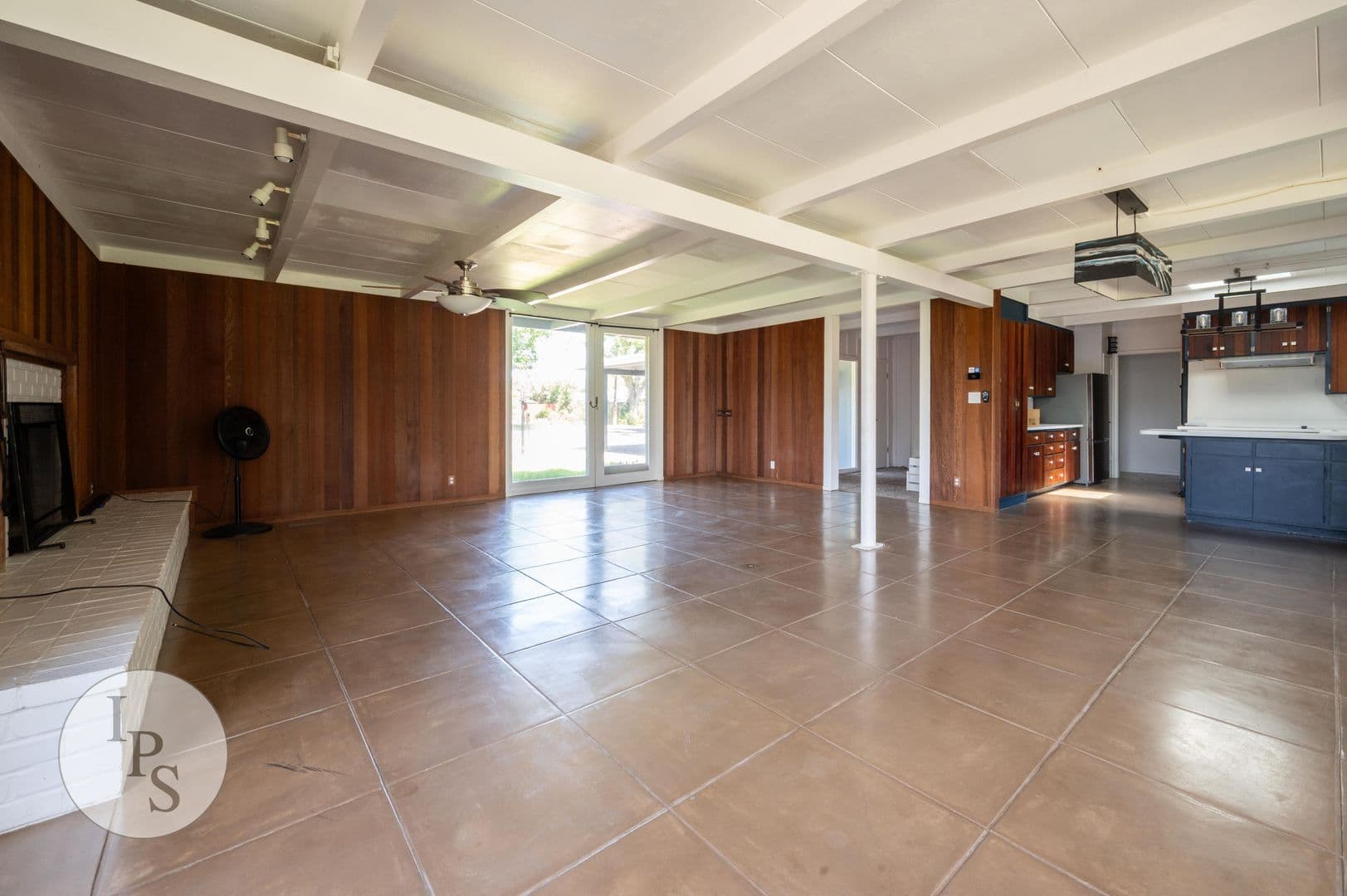 Fresno Apartment: 4096 N. Sherman St.