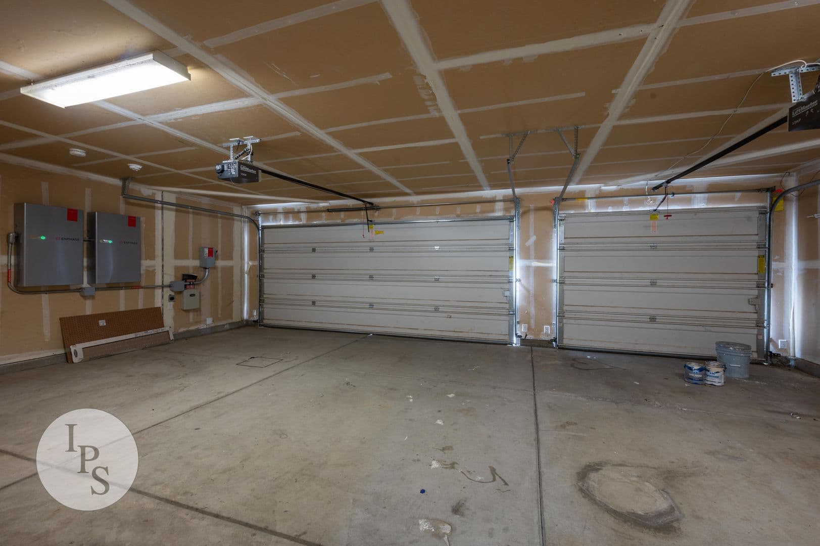 Fresno House: 5450 N Maruyama Ave