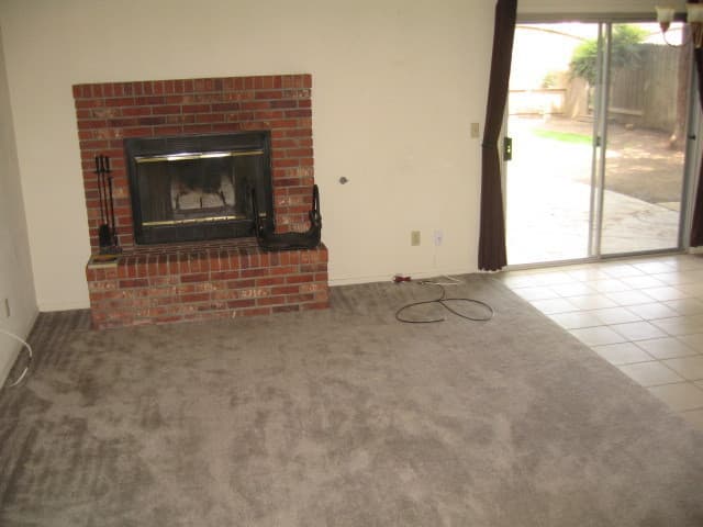 Fresno House: 1174 E. Goshen Ave.