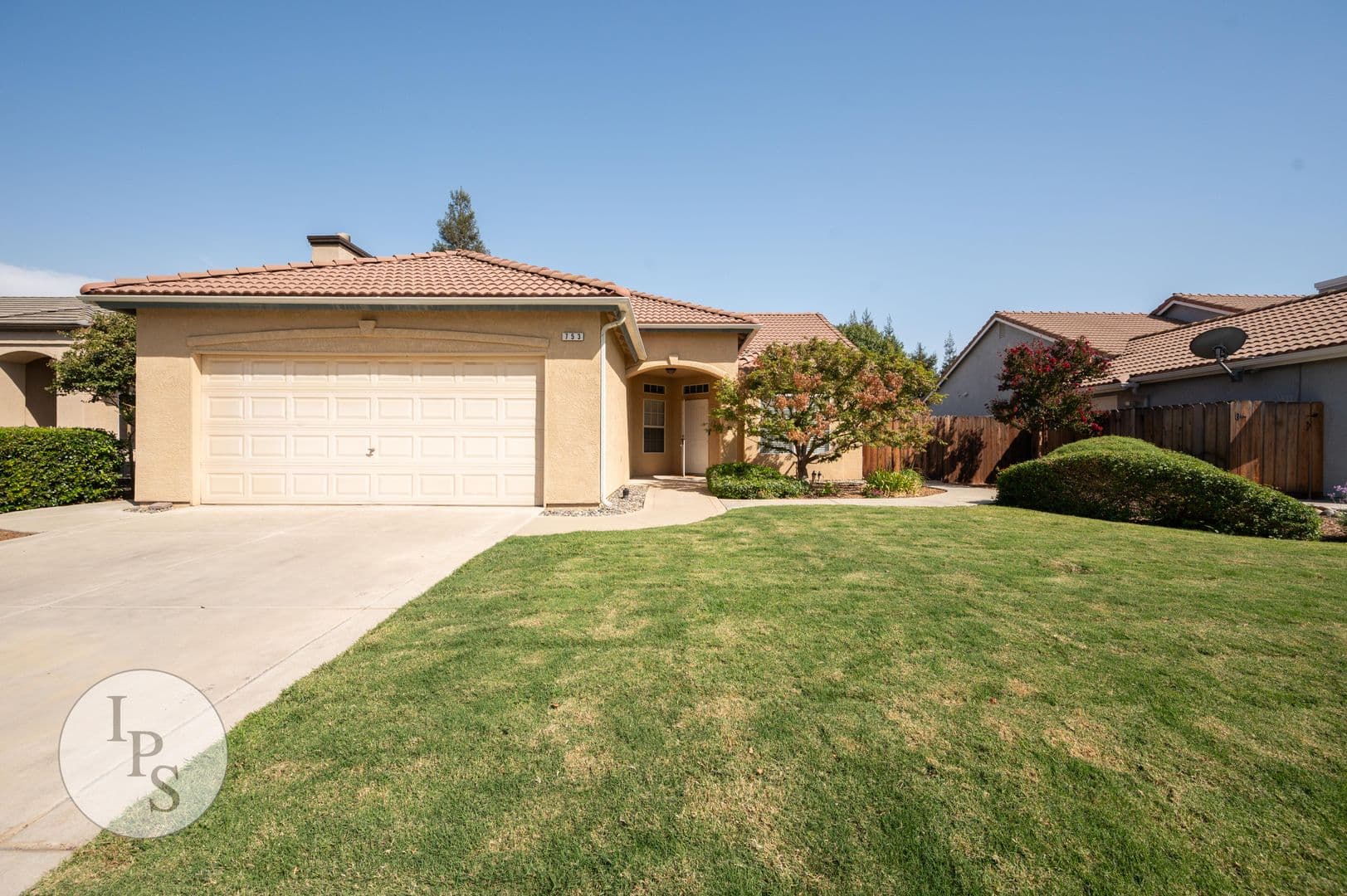 Clovis House: 753 Applegate Ave