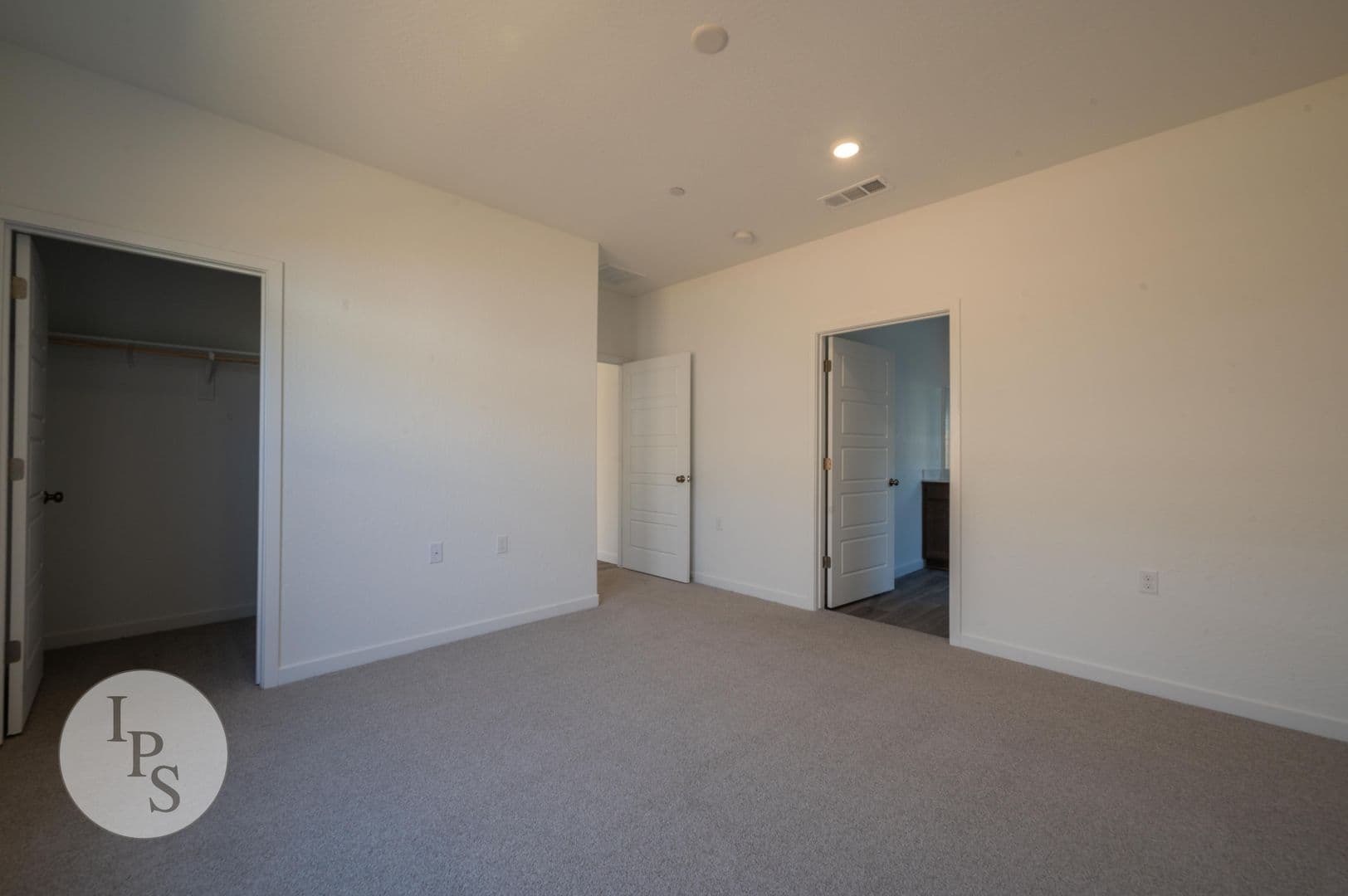 Fresno House: 2838 N Noah Ln