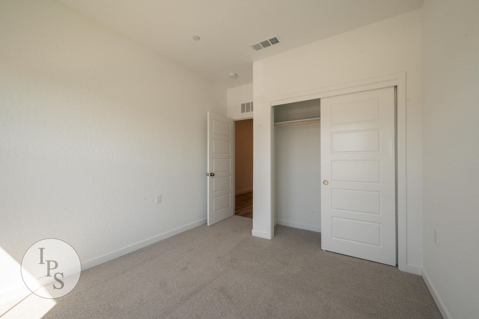 Fresno House: 2838 N Noah Ln
