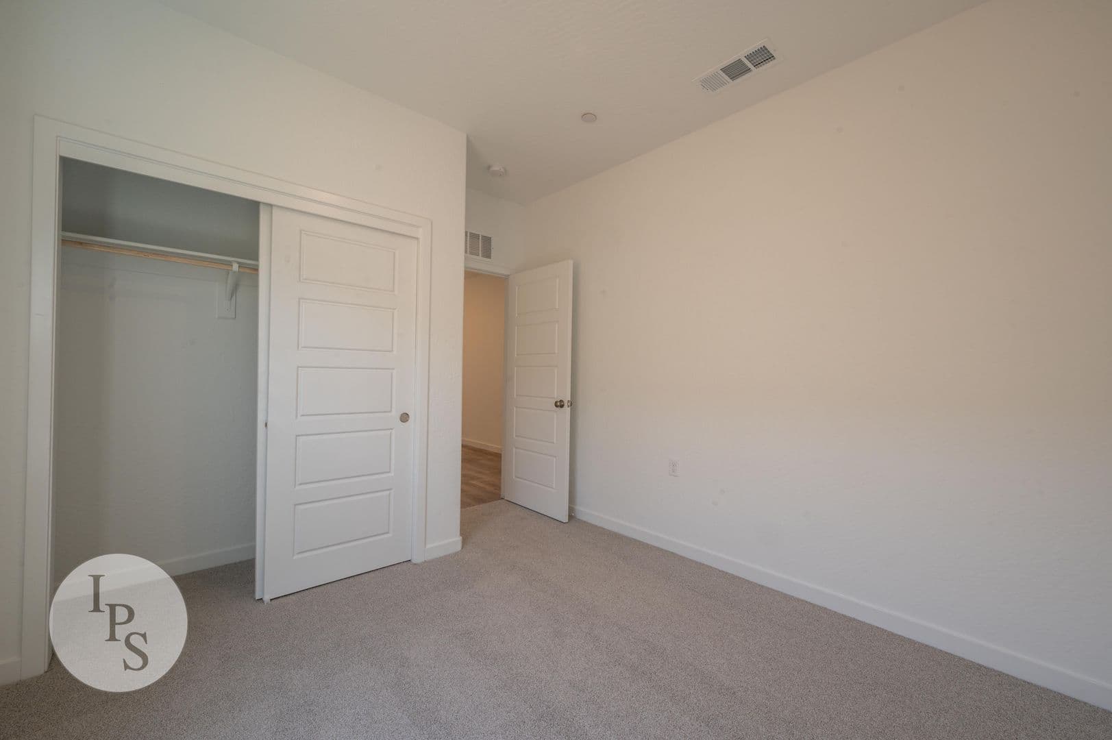 Fresno House: 2838 N Noah Ln